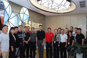 欢迎宜春市团委书记、商会及青企等一行领导莅临facebook（中国）人力集团指导
